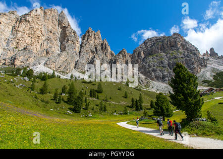 Südtirol, Trentino, Italien, Bergpanorama am Gršdner Pass, Grödner Joch, Mountain Pass in den Südtiroler Dolomiten, Stockfoto