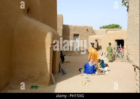 Traditionelle Schlamm Häuser von Djenné, einem UNESCO-Weltkulturerbe. Mali, Westafrika Stockfoto