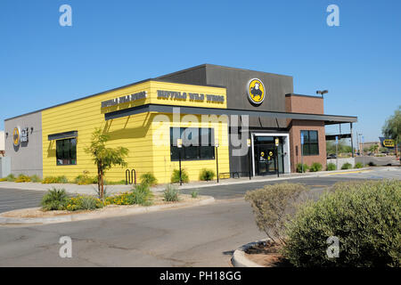 Buffalo Wild Wings Restaurant Storefront. Stockfoto