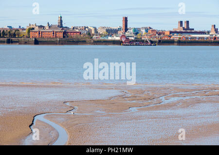 Aus Liverpool Birkenhead gesehen. Liverpool, North West England, Polen. Stockfoto