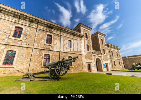 Figueras, Spanien - 28. Juli 2018: Arsenal von Castillo de San Fernando (Sant Ferran) militärische Festung im 18. Jahrhundert erbaut, das größte Denkmal der Stockfoto