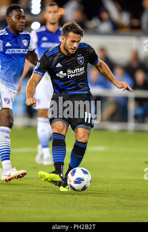 29. August 2018: San Jose Earthquakes, Valeri Kazaishvili (11) Kerben während der MLS-Match zwischen dem FC Dallas und San Jose Earthquakes bei Avaya im Stadion in San Jose, Kalifornien. Chris Brown/CSM Stockfoto
