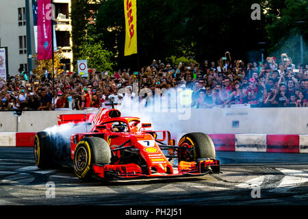 Mailand, Italien, 29. August 2018 - Ferrari F1 Team eine Live Performance bei F1 Mailand Festival - Valeria Portinari Alamy leben Nachrichten Stockfoto