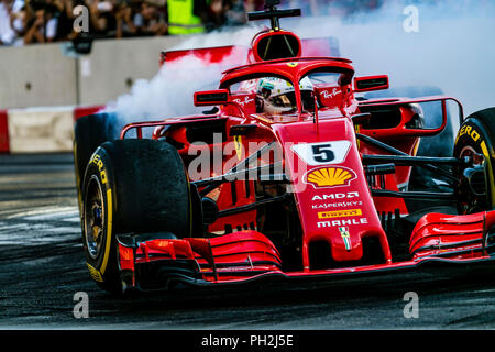 Mailand, Italien, 29. August 2018 - Ferrari F1 Team eine Live Performance bei F1 Mailand Festival - Valeria Portinari Alamy leben Nachrichten Stockfoto