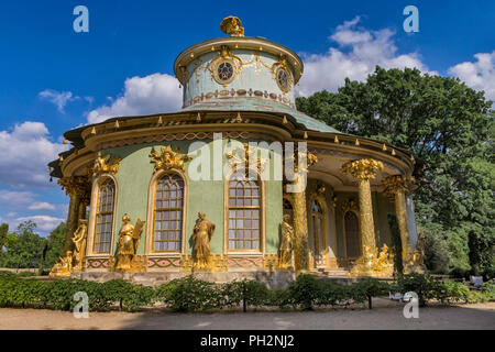 Chinesische Teehaus (1764), Schloss Sanssouci, Potsdam, Brandenburg, Deutschland Stockfoto