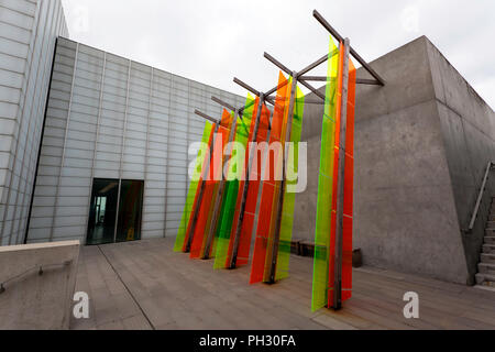 Jyll Bradley's Kunstwerk an der Turner Contemporary 'Dutch/Light" (für Agneta Block) markiert den 350. Jahrestag der Niederländischen Raid auf den Fluss Medway. Stockfoto