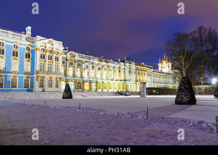 Catherine Palace in Zarskoje Selo bei Nacht im Winter. Stadt Puschkin. Sankt Petersburg. Russland Stockfoto