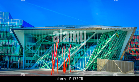 Dublin, Irland, März 2018, außerhalb der Bord Gáis Energy Theatre in Grand Canal Square Stockfoto