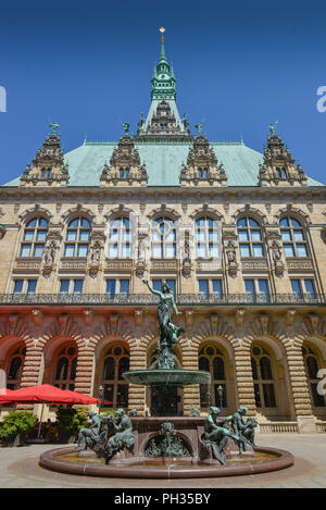 Hygieia-Brunnen, Innenhof, Rathaus, Rathausmarkt, Hamburg, Deutschland Stockfoto