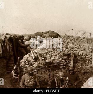 Gräben, Champagne, Nordfrankreich, c 1914 - c 1918. Artist: Unbekannt. Stockfoto