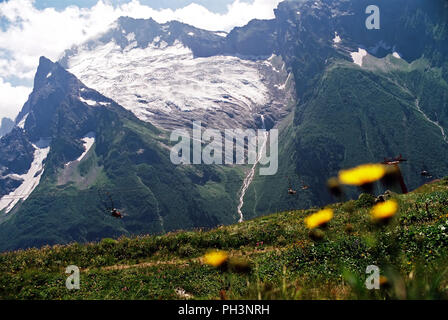 Sommer in den Bergen von Dombay, westlichen Kaukasus. Stockfoto