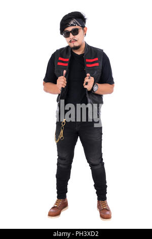 Biker Mann in Schwarz Leder Jacke auf weißem Hintergrund Stockfoto
