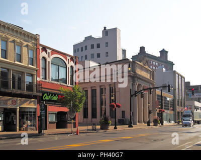 Binghamton, New York, USA. August 29, 2018. Gericht Straße in der Innenstadt von Binghamton, New York in der Southern Tier des Staates New York, die auf einen Wochentag mornin Stockfoto