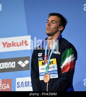 Budapest, Ungarn - May 26, 2017. Wettbewerbsfähige Schwimmer PALTRINIERI Gregorio (ITA) bei der Siegerehrung 800m Freistil der Männer. FINA Swimming nicht Stockfoto