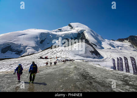 Saas Fee, Mittelallalin Sommerskigebiet, Saastal, Schweiz, Stockfoto