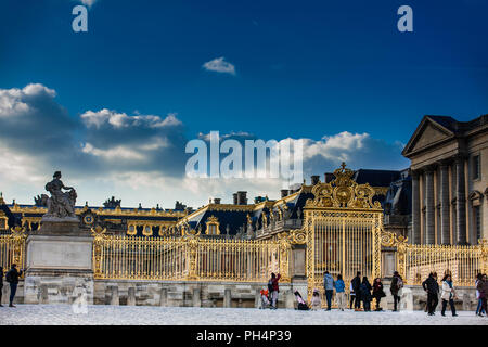 Das Schloss Versailles in einem eiskalten Wintertag kurz vor Frühling Stockfoto