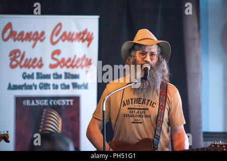 Blues für Sweet Relief mit Orange County Blues Gesellschaft mit Lazer Lloyd gehalten an der Main Street Restaurant in Yorba Linda, California bietet: Lazer Lloyd Wo: Los Angeles, California, United States Wann: 29 Aug 2018 Quelle: Sheri Determan/WENN.com Stockfoto