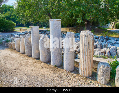 Einige Säulen bleibt am Eingang zum Tempel des Ares, der antiken Agora von Athen. Region Attika, Griechenland. Stockfoto