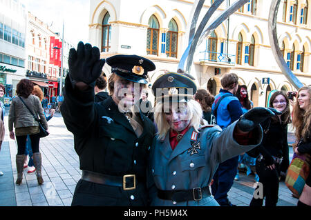 Zombies Belfast Straßen Horror Walking Dead Stockfoto