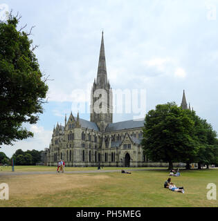 Kathedrale von Salisbury in Wiltshire, England, Vereinigtes Königreich Stockfoto