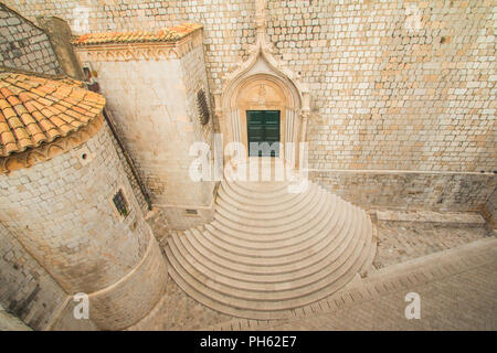 Treppen von Dominikanische Kloster in der Altstadt von Dubrovnik in Kroatien Stockfoto