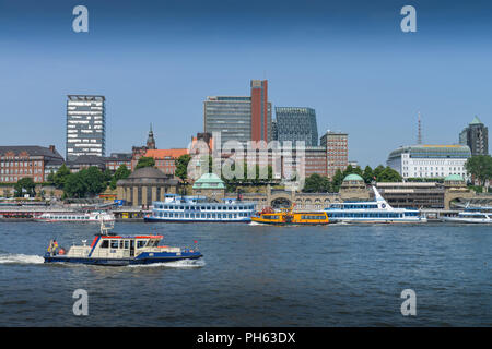 Landungsbrücken, St. Pauli, Hamburg, Deutschland Stockfoto