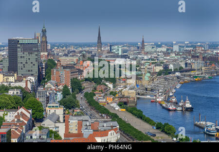 Panorama, Hafenstraße, St. Pauli Landungsbrücken, Deutschland Stockfoto