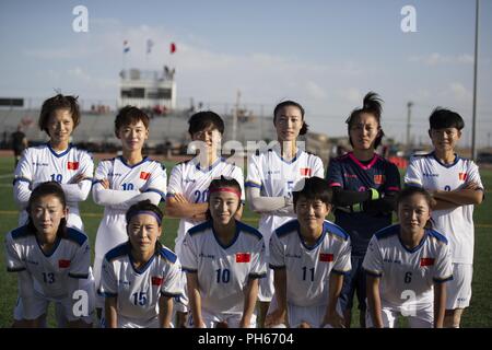 Team China macht sich bereit für das Spiel gegen die Niederlande als Elite militärischen Fussball Spieler aus der ganzen Welt um die Vorherrschaft in Fort Bliss' Stout Feld 22. Juni - 3. Juli 2018 Wettbewerb um die Besten der Besten im Conseil International du Sport Militaire (CISM) Weltweit militärische Frauen 2018 Fuß ball-Meisterschaft zu bestimmen. Internationale militärische Teams quadrierten weg, um schließlich die Krone der besten Frauen Fußball-Spieler unter der internationalen Streitkräfte teilnehmen. Stockfoto