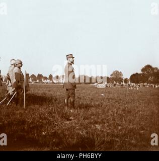 General Henri Gouraud, Chalons en Champagne, Marne, Nordfrankreich, c 1914 - c 1918. Artist: Unbekannt. Stockfoto