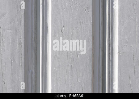 Aus verwittertem Holz Hintergrund mit weißer Farbe. Stockfoto