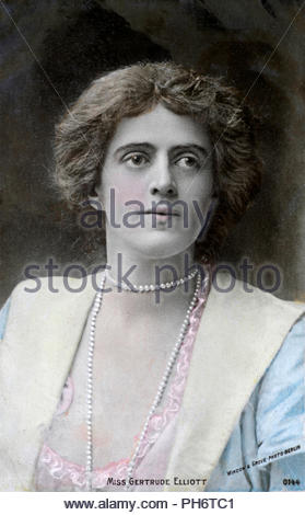 Gertrude Elliott 1874 - 1950, später Lady Forbes-Robertson, war eine US-amerikanische Bühnenschauspielerin, Teil eines erweiterten Familie von theaterprofis einschließlich ihren Ehemann, Sir Johnston Forbes-Robertson, Vintage real Foto Postkarte von 1904 Stockfoto