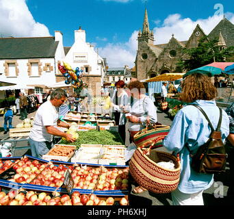 AJAXNTPHOTO. PLESTIN LES GREVES, Bretagne, Frankreich. - Sonntag: OBST UND GEMÜSE. Foto: Jonathan Eastland/AJAX REF: 546617 C 1 7 Stockfoto