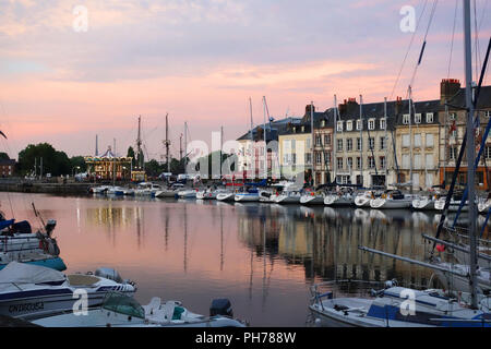 Le Vieux Bassin, Honfleur Frankreich Stockfoto