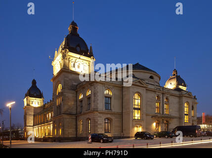 Das historische Rathaus am Abend, Wuppertal, Bergisches Land, Nordrhein-Westfalen, Deutschland Stockfoto