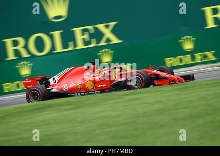 Monza, Italien. 31 August, 2018. Sebastian Vettel von Deutschland und die Scuderia Ferrari am Anschluss während der Praxis für den Formel 1 Grand Prix von Italien Stockfoto