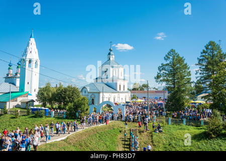 Luh, Ivanovo Region, Russland - 08/25/2018: Auf der regionalen Festival - fair Luk-luchok August 25, 2018 in der Stadt der Luh, Ivanovo Region, Russland. Stockfoto