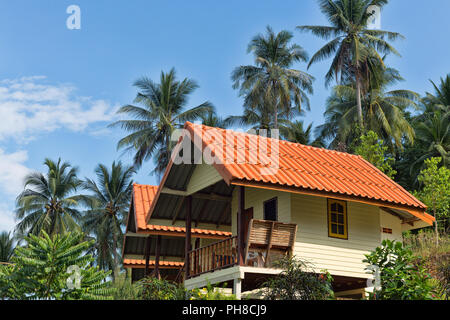 Schöne Bungalow Resort im Dschungel, Koh Chang, Thailand Stockfoto
