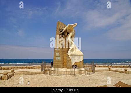 Israel, Acre Sea Wall Promenade, moderne Skulptur, ein Denkmal für die Gefallenen u-Mitglieder, die sich gegen das Britische Mandat vor 1948 kämpfte Stockfoto