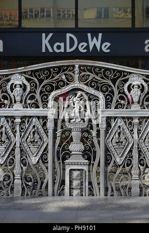 KaDeWe, Tauentzienstrasse, Schöneberg, Berlin, Deutschland Stockfoto