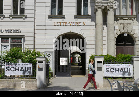 Lette-Verein, Viktoria-Luise-Platz, Schöneberg, Berlin, Deutschland Stockfoto