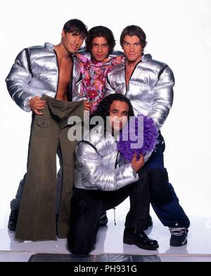 'Welten', britische Boygroup, beim Fashionshooting in München, Deutschland 1995. Britischer Junge Band 'Welten' ein Fashion Fotoshooting an Stockfoto