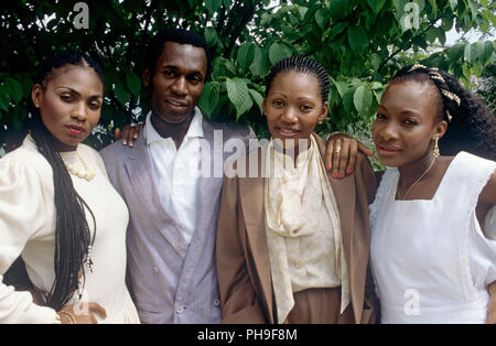 Boney M (l-r. Marcia Barrett, Bobby Farrell, Liz Mitchell, maizie Williams) am 28.06.1982. | Verwendung weltweit Stockfoto