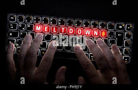 Meltdown Virus Tastatur ist durch Hacker betrieben. Stockfoto