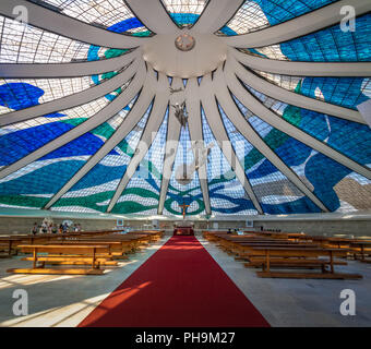 Innenraum der Kathedrale von Brasilia - Brasilia, Brasilien Stockfoto