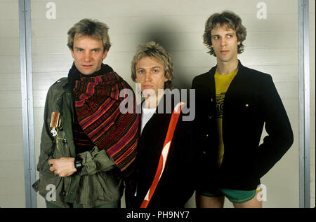 Die Polizei am 8. Januar 1982, von links: Sting, Stewart Copeland und Andy Summers. | Verwendung weltweit Stockfoto