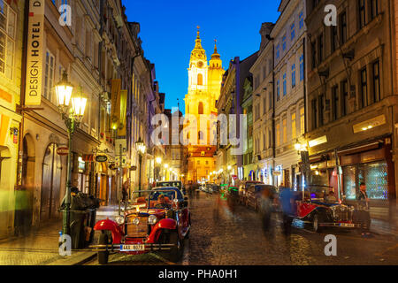 St.-Nikolaus-Kirche, Prag, UNESCO-Weltkulturerbe, Böhmen, Tschechische Republik, Europa Stockfoto