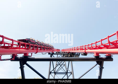 VAUGHAN, Kanada - 28. AUGUST 2018: Canada's Wonderland an einem schönen Sommertag. Stockfoto