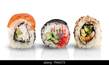 Verschiedene sushi Rollen in einer Reihe Stockfoto