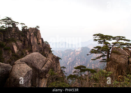 Felsformationen in Huang Shan, China Stockfoto