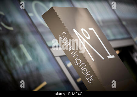 Nr. 1 Neubaugebietes Spinningfields entfernt früher 1 Hardman Platz durch die Alliierten in London Manchester City Centre im Besitz Stockfoto